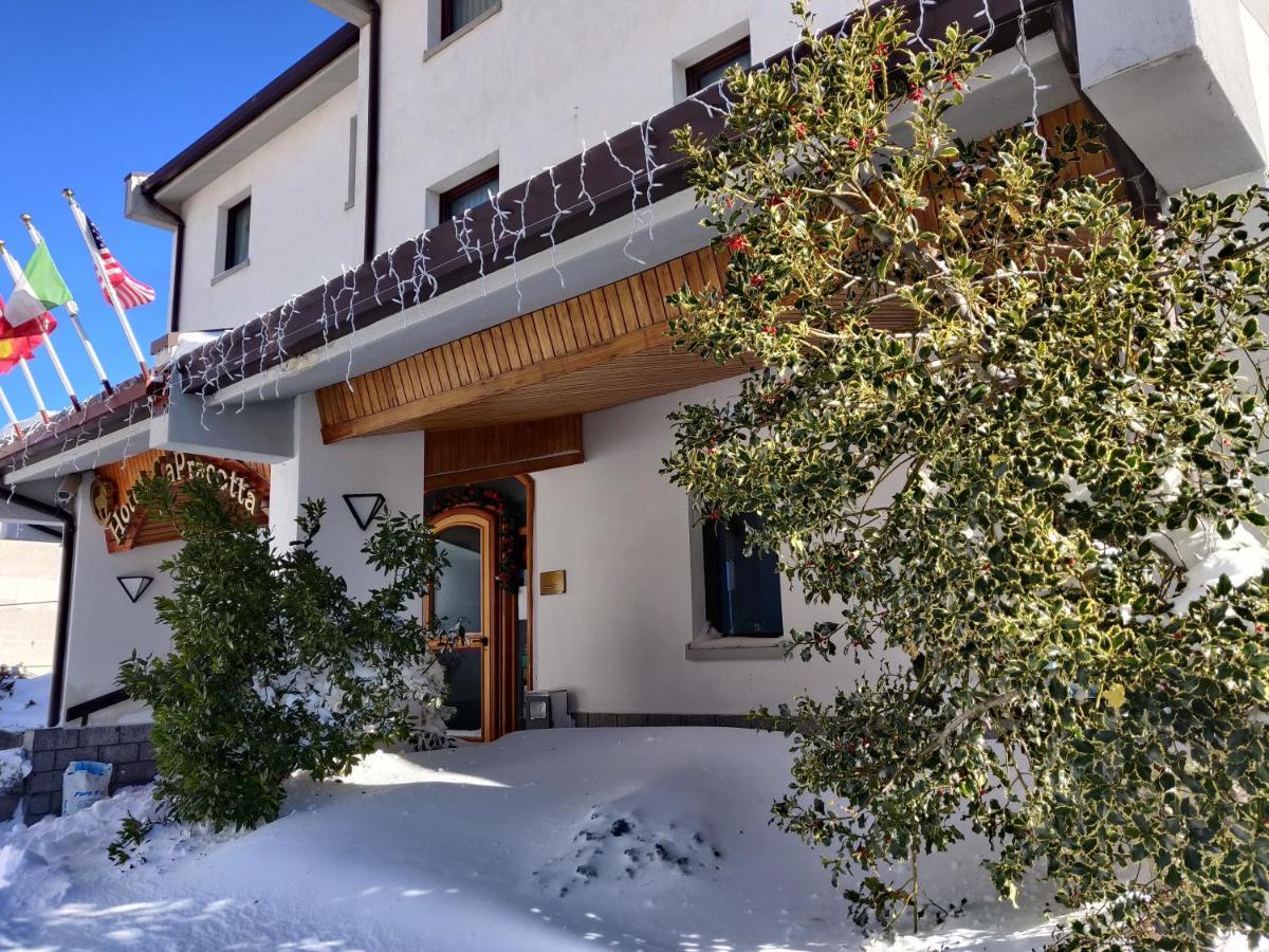 Hotel Capracotta Exterior photo